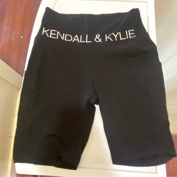 Kendall and Kylie swim shorts - Picture 2 of 4